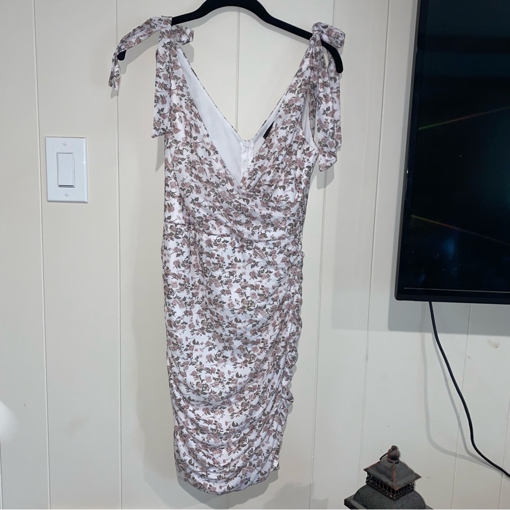 🌸SPRING SALE🌸 Floral Ruched Dress